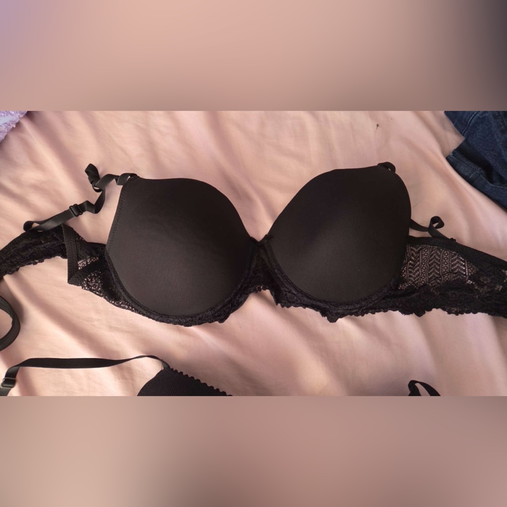 Elegant Black Lace Bra